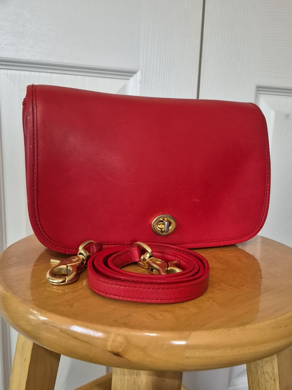 TANNERY WEST vintage Red Leather Turnlock Satchel - Picture 2 of 16